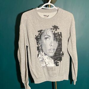 tentree Gray Puzzle Graphic Sweater